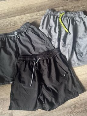 Amazon Men’s Athletic Shorts in Black and Gray with Neon Yellow Drawstring